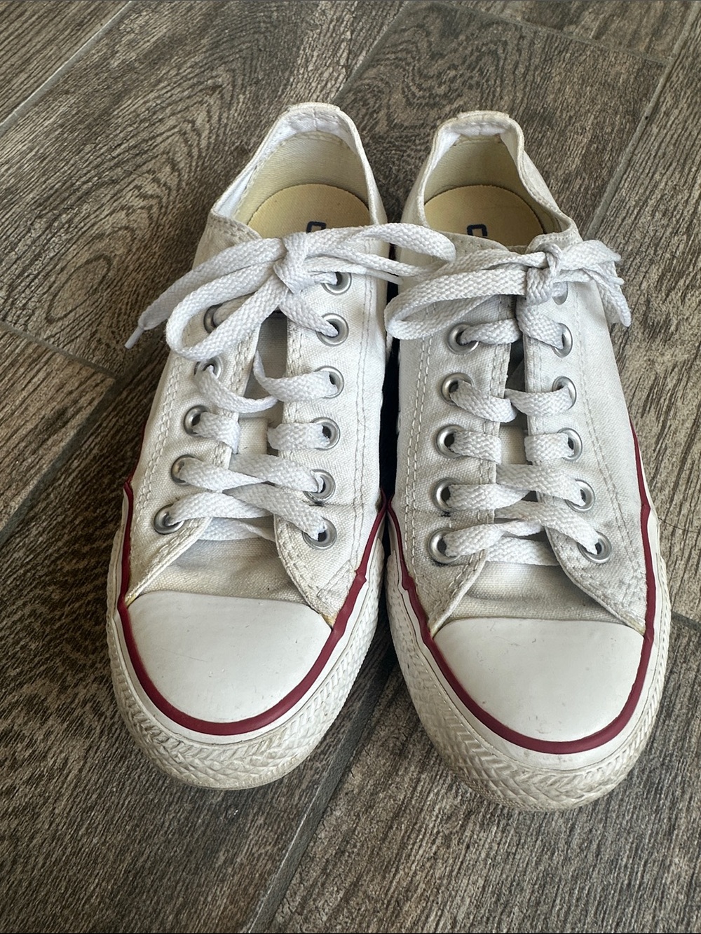 Converse Chuck Taylor All Star Low Top White Canvas Sneakers - Women's Size 6.5